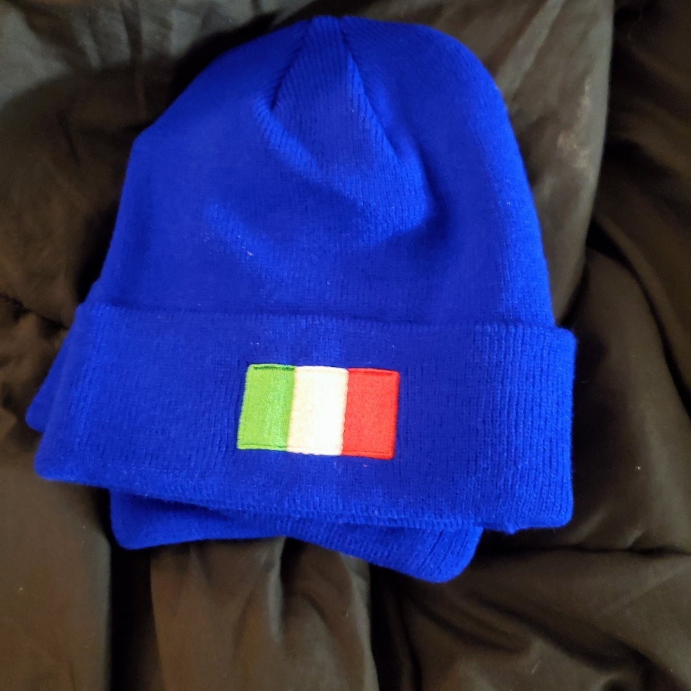 $14 each or any four $14 items for $40 SALE NWT Unisx embroided Italian Flag hat - Picture 2 of 3